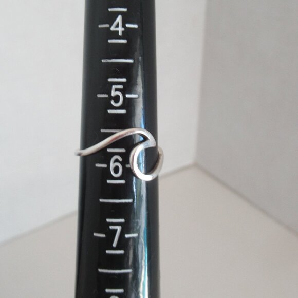 Lot of two 925 Sterling Silver Rings Stacklable Solid Rings, size 5.75, Marked - Picture 7 of 11